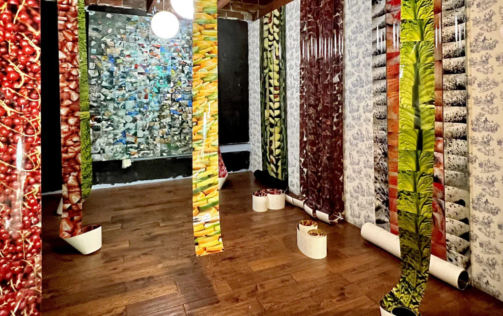 EAT ME, DRINK ME, an installation